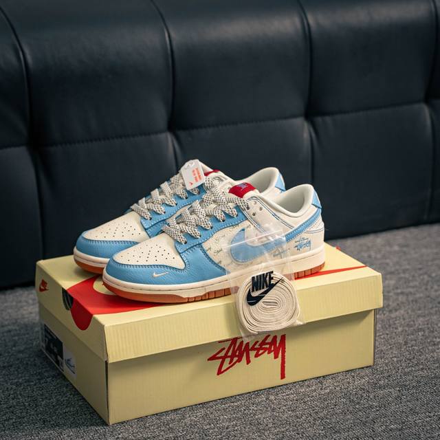 340 核心私 nike Dunk 全套原楦原模倾力打造完美版型 独家原厂航空铝磨具打磨大底 鞋头坡度极致还原 无解鞋型 原盒原配 圈内天花板工艺 原厂冲刀 超