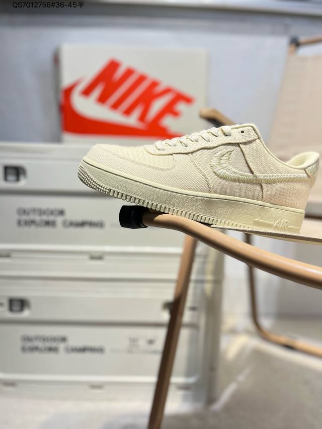 200 耐克 Nike Air Force 1 '07空军一号 百搭休闲运动板鞋。柔软、弹性十足的缓震性能和出色的中底设计，横跨复古与现代的外型结合，造就出风靡