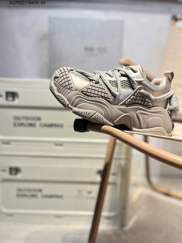 270 gg-Cc Chunky Low白鹿同款独星球 2024新款Ggcc低帮复古厚底增高老爹鞋 时髦Look轻松定格 不费力展现率性氛围 原版正确大底 高档