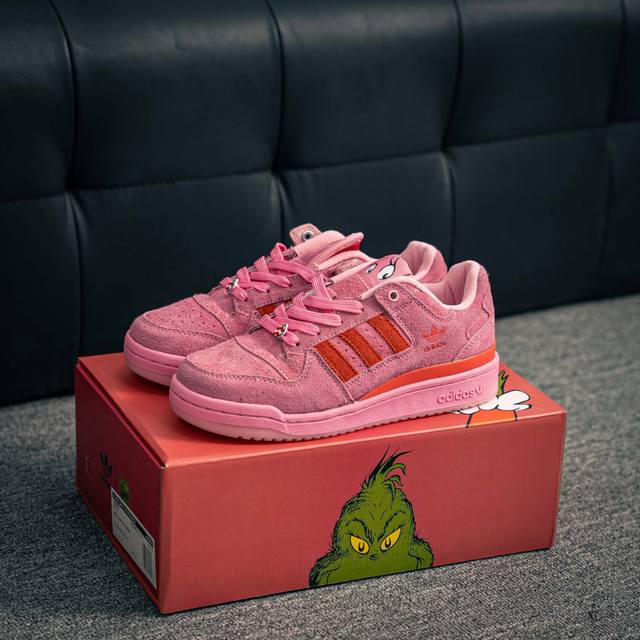 220 核心私 adidas Forum 84 Low 人气单品 经典复古篮球鞋 货号：Id8895 尺码：36 36.5 37.5 38 38.5 39 40