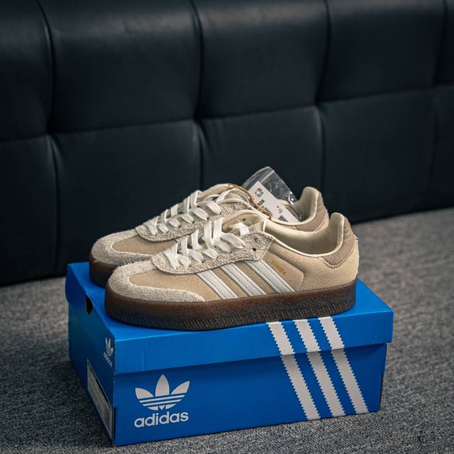 180 核心私 adidas Samba Og 桑巴舞街头系列德训运动板鞋 采用固色翻毛皮组合牛剖革鞋面材质 外置正确3层组合围条加厚烟胶橡胶大底 货号：Ji3