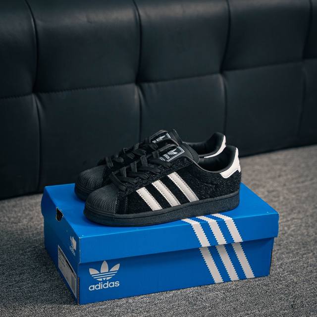 180 核心私 阿迪达斯Adidas三叶草 Originals Superstar贝壳头系列低帮经典百搭休闲运动板鞋 货号：Jh9475 尺码：35 36 37