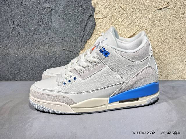 260 #新品上市实拍 air Jordan 3 “Fear” 乔3恐惧 整体暗色鞋身营造出十足深邃的氛围感，同时 Air Jordan 3 标配的爆裂纹元素也