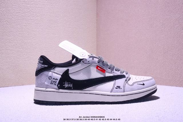 海外爆款限量发售！Travis Scott X Fragment Design X Jordan Air Jordan 1 Low Og Sp “北面联名 米灰