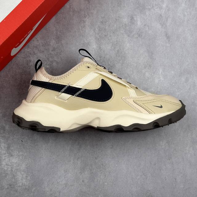 本地 核心私 公司级M Nike Tc 7900 耐克 新款百搭休闲运动老爹鞋 注入非凡时尚气息 塑就高雅外观 耐穿合成材质搭配柔软丝绒 该鞋款保留了挚爱的加垫