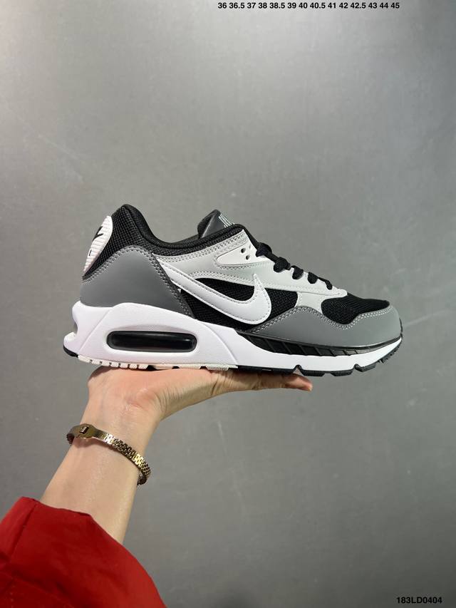 特价耐克Air Max Correlate 气垫缓震耐磨运动鞋时尚潮流休闲透气跑步鞋 选用网眼鞋面，脚感舒适透气。鞋舌、鞋侧及后跟处饰有品牌标识，简约大气又时尚