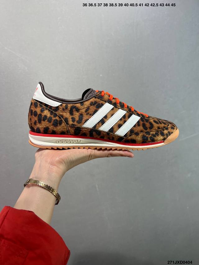 公司级复古前卫都占了，联乘英国设计师品牌Wales Bonner X Sl 72 Krs 经典复古低帮休闲运动慢跑鞋 尺码：36 36 37 38 38 39
