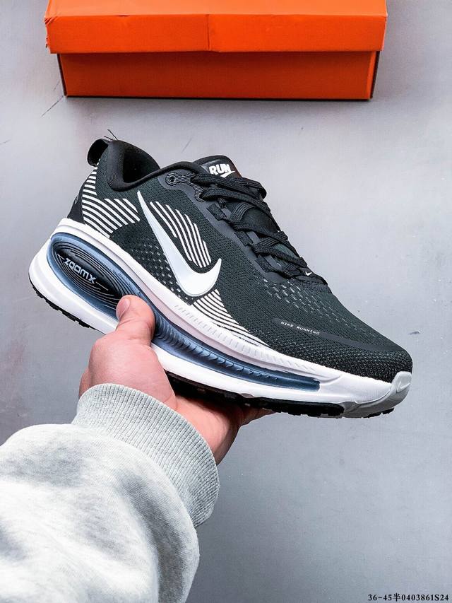 Nike Air Zoom Vomero 18 缓震透气休闲慢跑鞋 新版Vomero结合全新Zoomx和Reactx泡绵 提供双重缓震效果 铸就非凡迈步体验 0