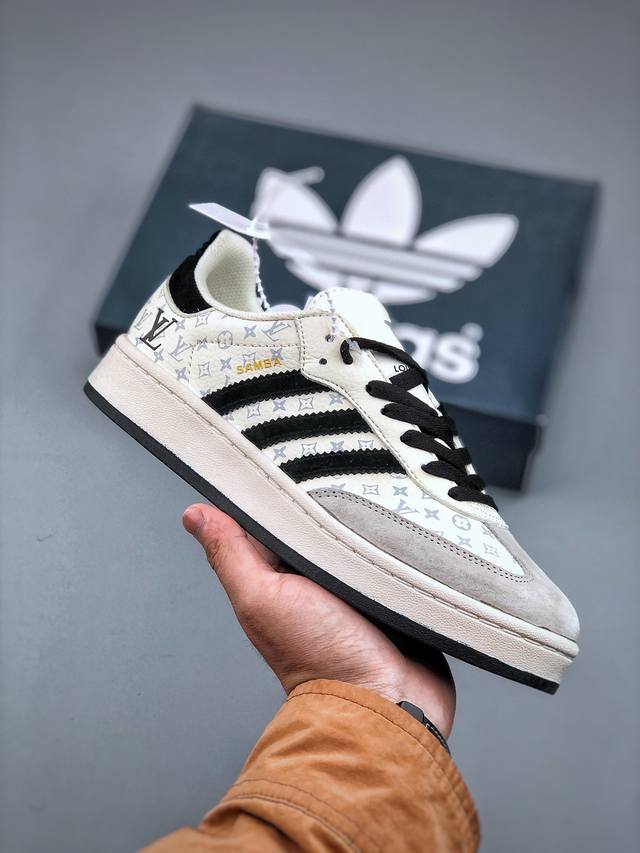 Adidas Originals Gazelle Indoor X Louis Vuitton 白黑三叶草休闲防滑耐磨低帮板鞋鞋头出色设计 塑就出众贴合感稳固的