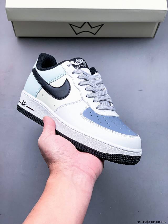 原楦数据纸版，采用硬质优质皮革鞋面材质，内置全掌Air Sole气垫。耐克 Nike Air Force 1 Low 空军一号低帮百搭休闲运动板鞋 040548