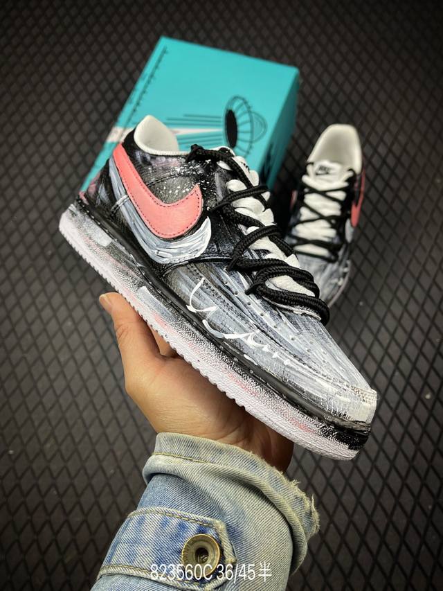 C 公司级Nike Court Vision Lo ‘Diy’定制 低帮百搭 透气休闲运动板鞋 兼顾舒适脚感和出众风范 演绎匠心之作 结构性的支撑贴合感结合复古