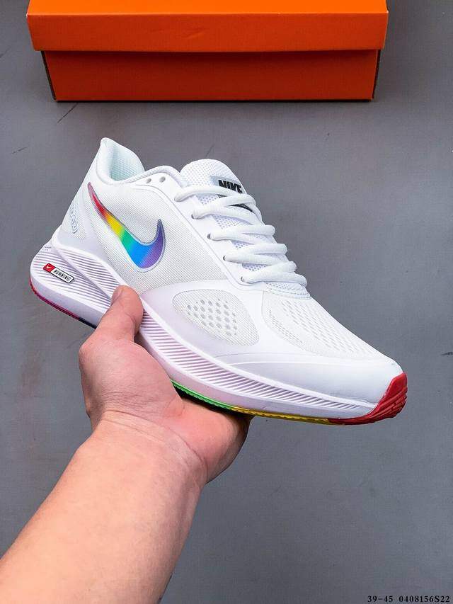 耐克Nike Air Zoom Structure 7X 网面透气跑鞋 原装组合大底 采用透气网眼鞋面搭配外翻式鞋口，为脚跟区域营造出色舒适度，而在鞋底部分，搭