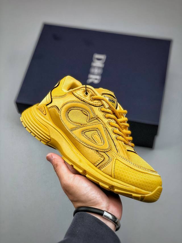 Dior B30 迪奥明星同款Cd鞋 金琼斯 Kim Jones 倾情呈献 Dior And Stoneisland 限定系列，经典罗盘玫瑰与 Dior 徽标相