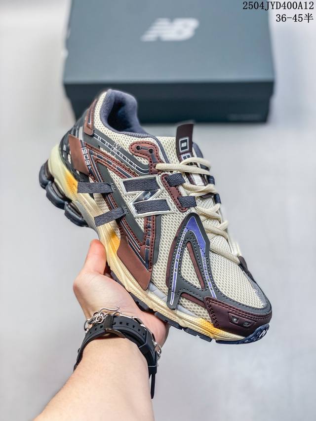 New Balance Nb1906复古单品 公司级#近两年来，要说人气最高的球鞋品牌相信 New Balance 一定是其中之一。无论是重磅联名，还是亮眼配色