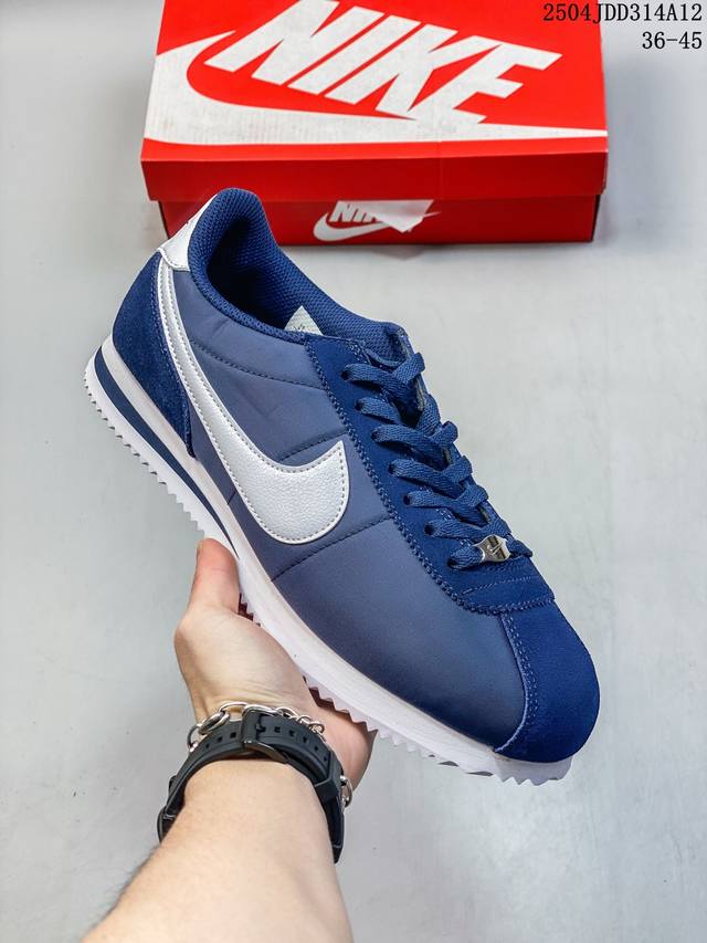 公司级Nike Classic Cortez 耐克经典轻便舒适男子阿甘鞋休闲跑步鞋运动鞋 纯粹而执着的精神 使得Cortez种在了一代人的心里 无论是否喜欢它复