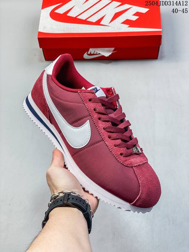 公司级Nike Classic Cortez 耐克经典轻便舒适男子阿甘鞋休闲跑步鞋运动鞋 纯粹而执着的精神 使得Cortez种在了一代人的心里 无论是否喜欢它复