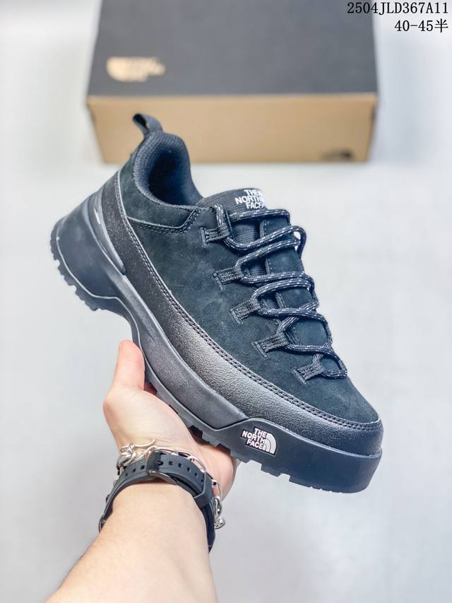 北面The North Face Glenclyffe圆头系带耐磨低帮跑步鞋 男款，简约大方的造型设计，给人以随性休闲的时尚格调，穿着舒适轻便，运动灵活自如，满