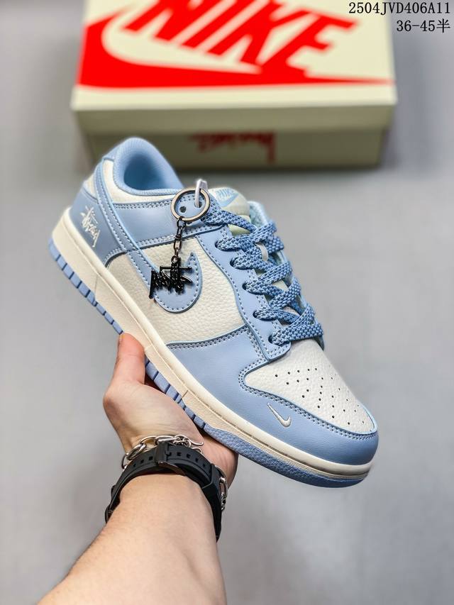 海外爆款限量发售！公司级 Nike Sb Dunk Low“ 斯图西联名 白灰双勾” 周年高端定制 低帮休闲板鞋 定制鞋盒 大厂纯原品质出货 超高清洁度 皮料切