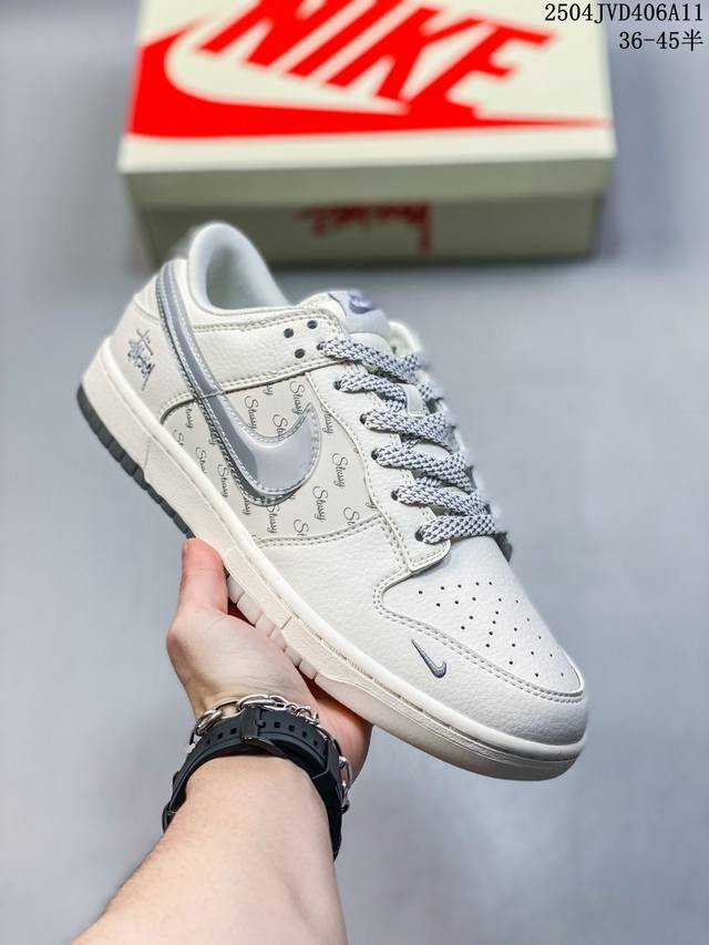 海外爆款限量发售！公司级 Nike Sb Dunk Low“ 斯图西联名 白灰双勾” 周年高端定制 低帮休闲板鞋 定制鞋盒 大厂纯原品质出货 超高清洁度 皮料切