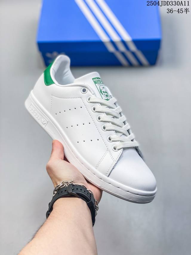 阿迪达斯Adidas 三叶草 Stan Smith 新款 经典史密斯运动板鞋 尺码：见图 编码：04Jdd330A11