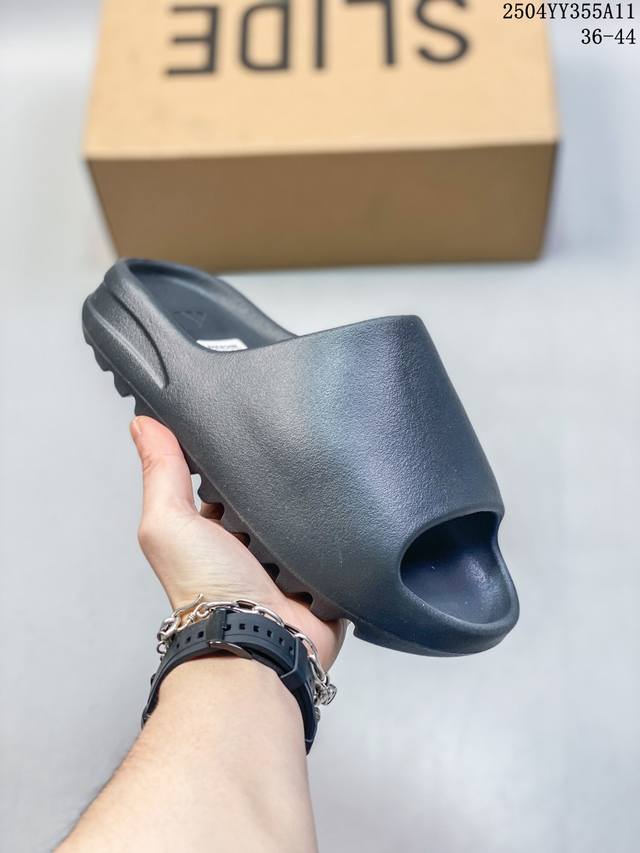 Kanye West X Adidas Yeezy Slide Yy新款椰子拖鞋男女网红情侣外穿潮室外夏季一字拖沙滩拖 椰子拖鞋 侃爷再度联乘采用Eva泡棉式一