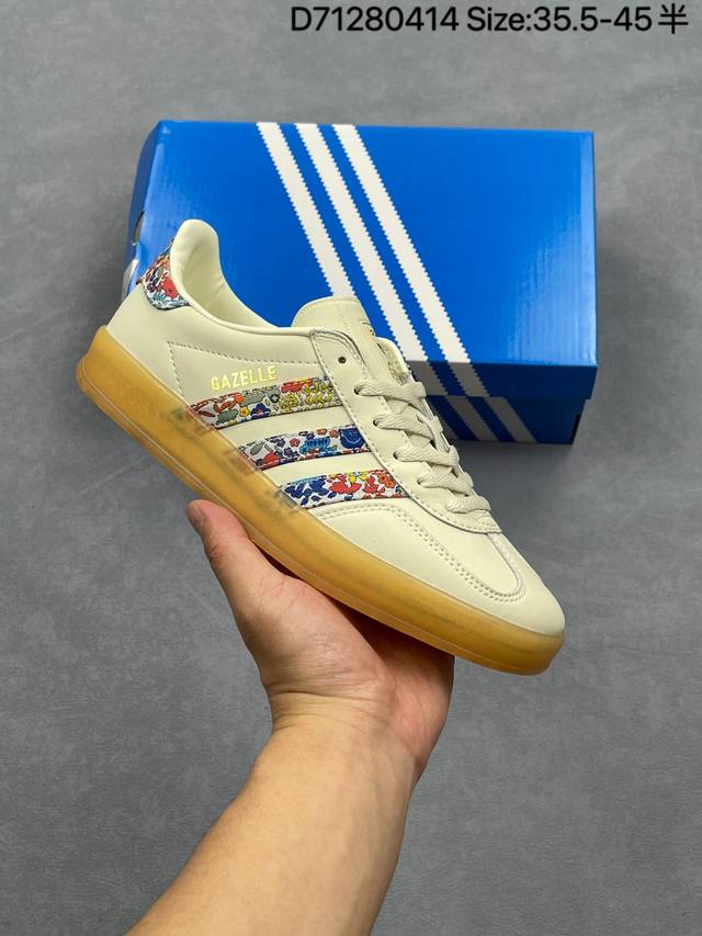 Adidas Originals Gazelle Indoor 三叶草休闲防滑耐磨低帮板鞋 鞋头出色设计 塑就出众贴合感 稳固的后跟贴合足部曲线设计 软弹舒适