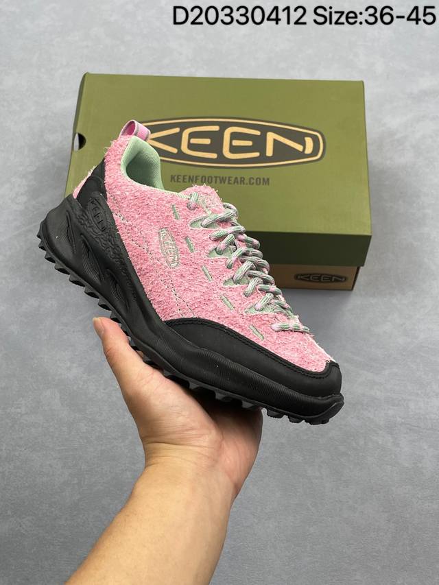 美国人气户外品牌-科恩Keen Jasper Rocks Sp贾斯珀都市系列复古低帮系带户外风露营徒步登山运动训练鞋 。原楦型开发纸版，采用固色翻毛皮鞋面材质，