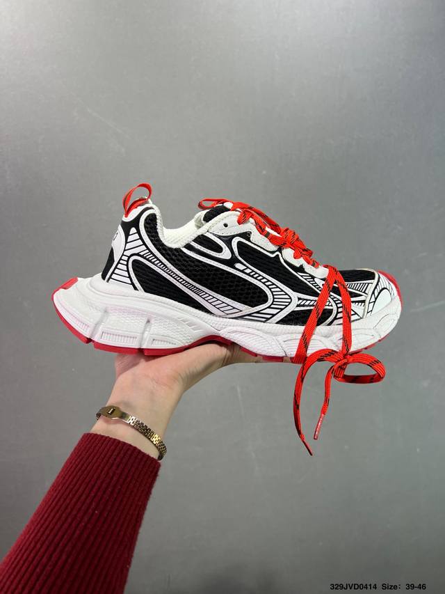 公司级Balenciaga 巴黎世家 采用环保再生超纤革与网眼织物鞋面材质 原鞋一致重度做旧效果 ，全原装Eva环保去臭环型鞋垫，全新开发5层私模,搭载轻量发泡