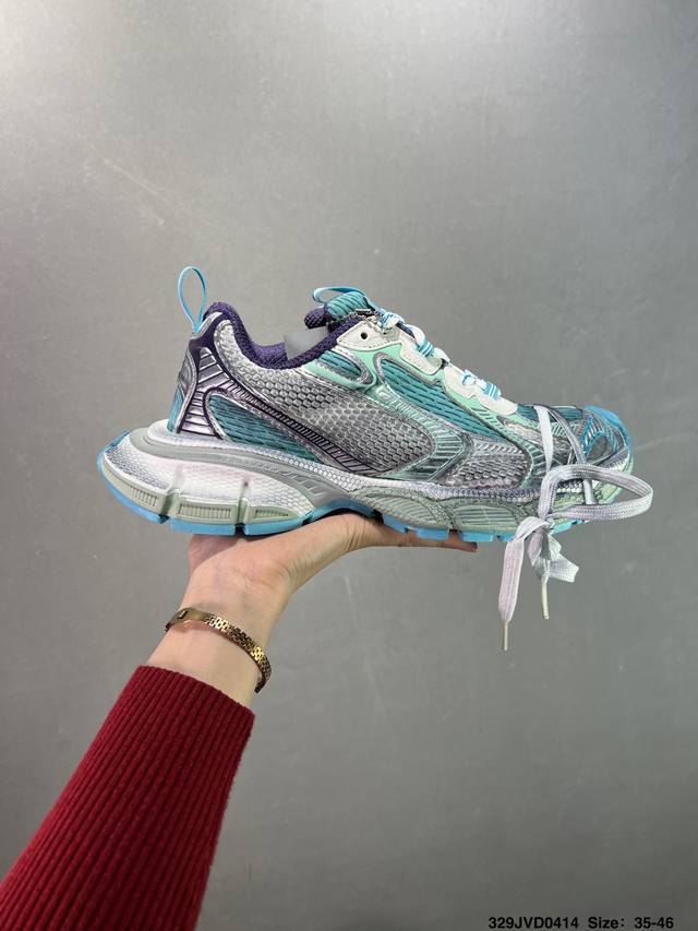 公司级Balenciaga 巴黎世家 采用环保再生超纤革与网眼织物鞋面材质 原鞋一致重度做旧效果 ，全原装Eva环保去臭环型鞋垫，全新开发5层私模,搭载轻量发泡