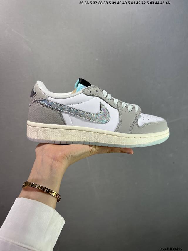 公司级Air Jordan 1 Low Aj1乔1低帮休闲板鞋 同步官方配色 市场唯一独家头层皮打造 原鞋原档案开发 原厂皮料 原档冲孔鞋头 正确满胶鞋垫 四线
