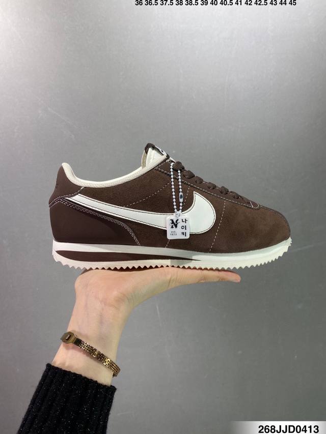 Nike Classic Cortez 耐克经典轻便舒适阿甘鞋休闲跑步鞋运动鞋 纯粹而执着的精神 使得Cortez种在了一代人的心里 无论是否喜欢它复古的鞋型