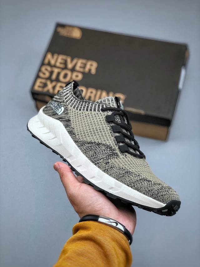 The North Face Cedar Measa 北面系列轻便套袜式一脚蹬跑鞋 户外运动抓地耐磨休闲鞋 飞织鞋面透气性强 贴脚舒适度极好 ，超级减震抗疲劳舒