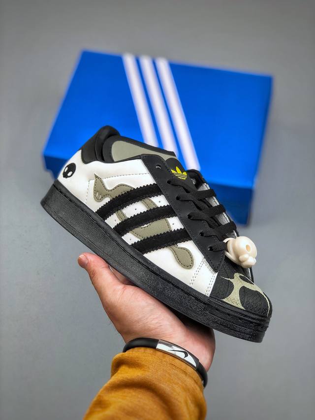 Offgod X Adidas Originals Superstar 82 舒适百搭 防滑耐磨 低帮 板鞋 男女同款 灰黑色 货号Jq8778 尺码：35-4