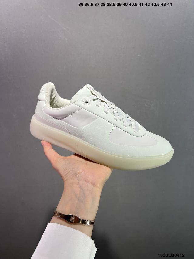 公司级Lululemon露露乐蒙 W Cityverse Sneaker 简约百搭 减震耐磨 低帮生活休闲鞋 尺码:36 36.5 37 38 38.5 39