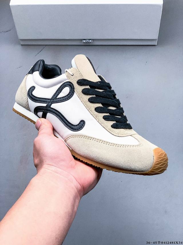 公司级！Loewe罗意威 Ballet Runner 2.0小牛皮 圆头系带 低帮 生活休闲鞋 罗意威全新版大头运动鞋Ballet Runner2.0，以其独特