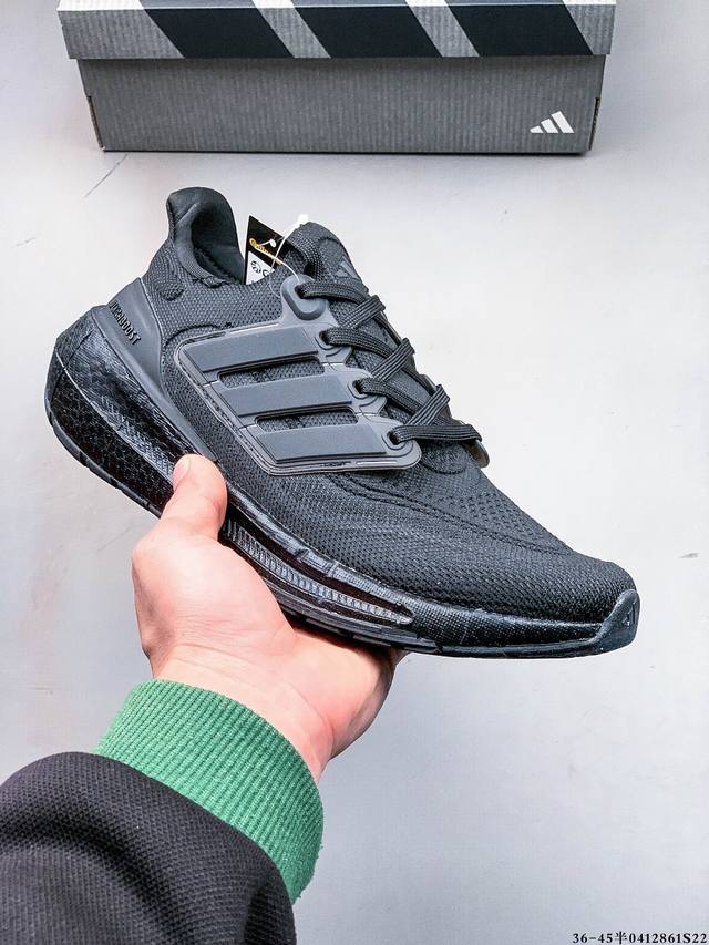 阿迪达斯Adidas Ultraboost Light轻弹系列低帮袜套式针织透气缓震休闲运动慢跑鞋 搭载Light Boost中底的Ultraboost跑步鞋历