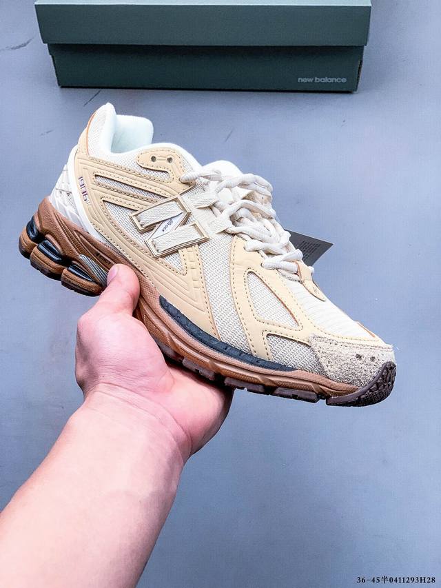 New Balance M1906Ri Nb宝藏老爹鞋款，复古元素叠加，质感超级棒，楦版型材料细节做工精细，货如实拍图 作为Nb最经典的档案鞋型之一，与 2一样