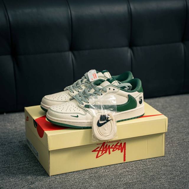 核心私 Air Jordan 1 乔丹篮球鞋男女运动鞋潮流板鞋 货号：Zh2598 243 尺码：36 37 37.5 38 38.5 39 40 40.5 4