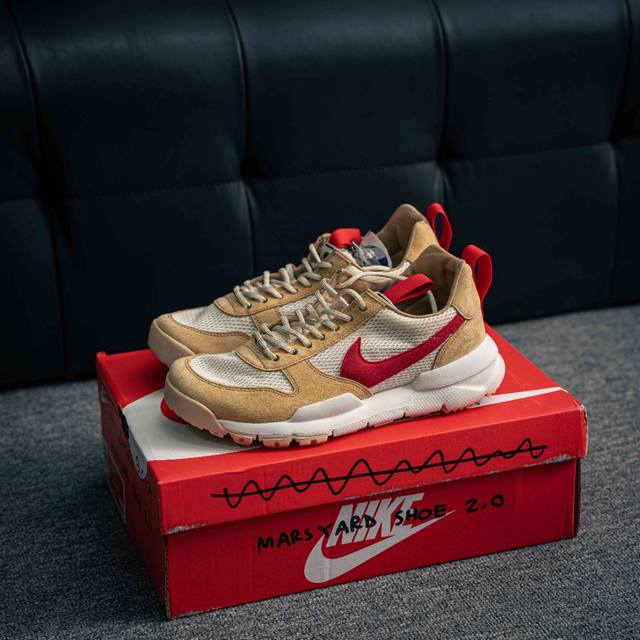 核心私 Nike Craft Mars Yard Ts Nasa 2.0 宇航员 权志龙 #正确麂皮卡色 鞋口内里正确皮料 采用原装大底 前掌内置尼龙片 所有配