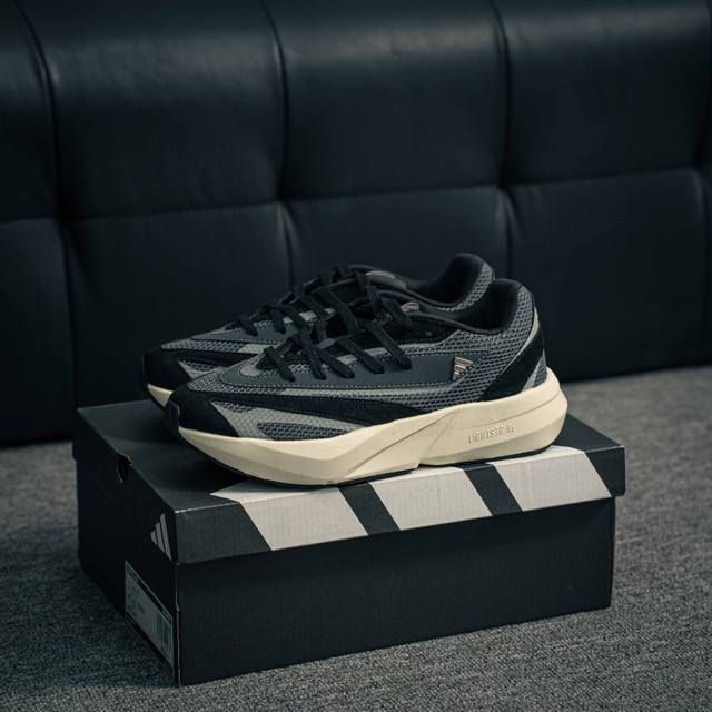 核心私 Adidas Lightblaze 阿迪透气跑步鞋 货号：Jh6959 尺码：36 36.5 37 38 38.5 39 40 41 42 42.5 4
