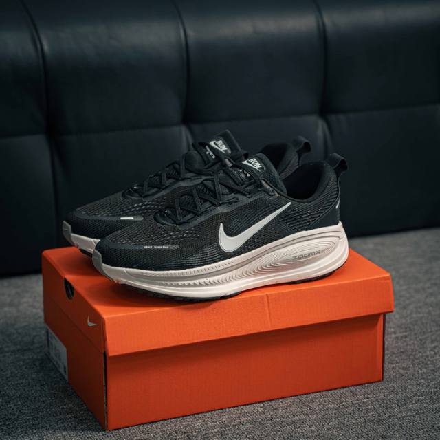核心私 Nike Air Zoom Vomero 18 全新科技提前原鞋开发 运动跑鞋 区别市面真标版本 必定是官方强力主推款式，真正的Zoom缓震科技嵌入如假