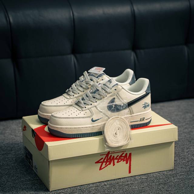 核心私 Air Force 1 原装级别 原楦头原纸板 打造纯正空军版型专注外贸渠道 全掌内置蜂窝气垫 原盒配件 原厂中底钢印、拉帮完美 货号：Xz6188 7