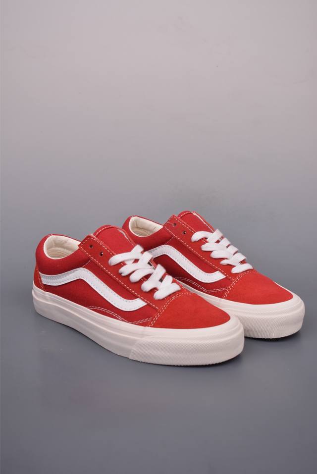 Vans Premium Old Skool 范斯官方新款 重回复古街头巅峰 鞋面采用麂皮搭配帆布材质打造 质感拉满 从鞋型和贴合度方面重塑鞋款 增强复古属性