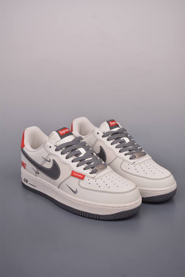 Nike Air Force 1 Low 白灰红 原楦头原纸板 打造纯正空军版型 专注外贸渠道 全掌内置蜂窝气垫 原盒配件 原厂中底钢印、拉帮完美 官方货号：K