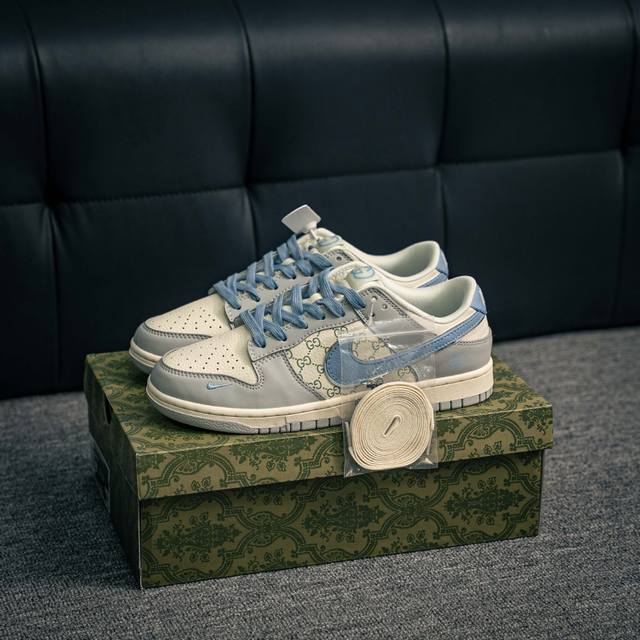 核心私 Nike Dunk 全套原楦原模倾力打造完美版型 独家原厂航空铝磨具打磨大底 鞋头坡度极致还原 无解鞋型 原盒原配 圈内天花板工艺 原厂冲刀 超高清洁度