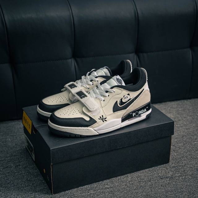 核心私 Nike Air Jordan Legacy 312 Low 乔丹 Aj 312 最强三合一混合版 有着交错结合的设计，它的名字就展现出它所包含的鞋款元