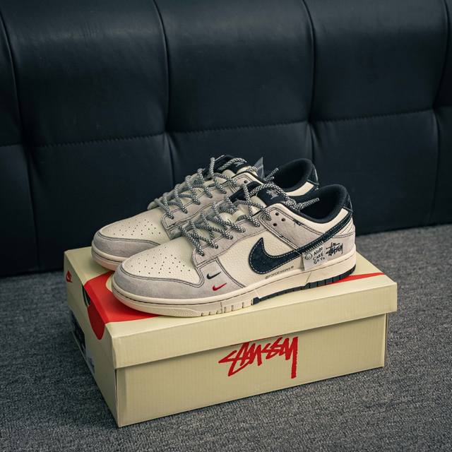 核心私 Nike Dunk 全套原楦原模倾力打造完美版型 独家原厂航空铝磨具打磨大底 鞋头坡度极致还原 无解鞋型 原盒原配 圈内天花板工艺 原厂冲刀 超高清洁度