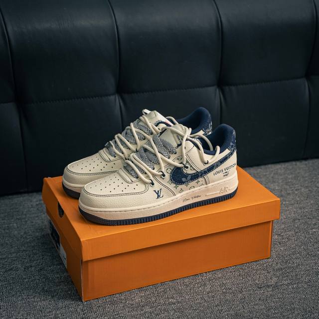 核心私 Air Force 1 原装级别 原楦头原纸板 打造纯正空军版型专注外贸渠道 全掌内置蜂窝气垫 原盒配件 原厂中底钢印、拉帮完美 货号：Dm6868 0