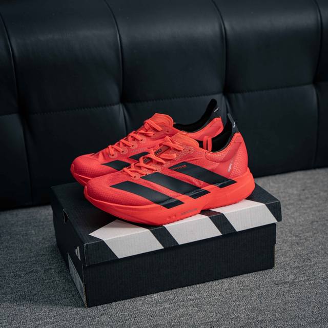 核心私 Adidas Adizero Adios Pro 4 M 阿迪透气轻盈低帮跑步鞋 货号：Jr6368 尺码：36 36.5 37 38 38.5 39