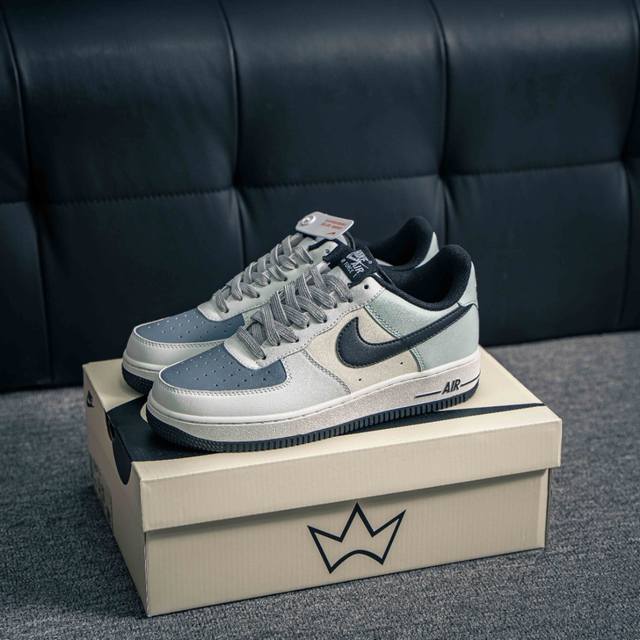 核心私 Air Force 1 原装级别 原楦头原纸板 打造纯正空军版型专注外贸渠道 全掌内置蜂窝气垫 原盒配件 原厂中底钢印、拉帮完美 货号：Gy5696 7